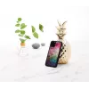 Funda protectora para smartphone iKins para iPhone 11 Pro con diseño de flores acuáticas, negra
