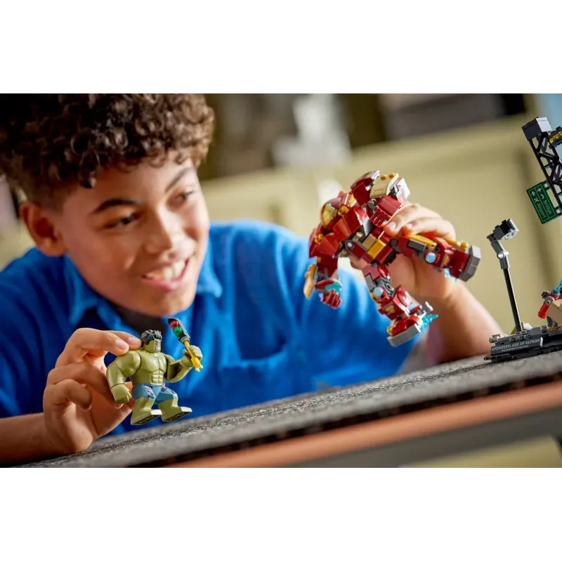 LEGO MARVEL 76343 Batalla épica: Hulkbuster contra Hulk