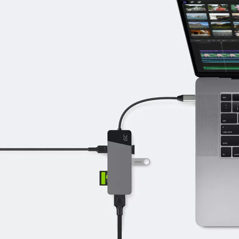 Hub USB Type-C Green Cell HUBGC01 — 7 conexiones: 3×USB‑A 3.2 Gen 1, 1×USB‑C 3.2 Gen 1, HDMI, lector de tarjetas microSD+SD — Plata