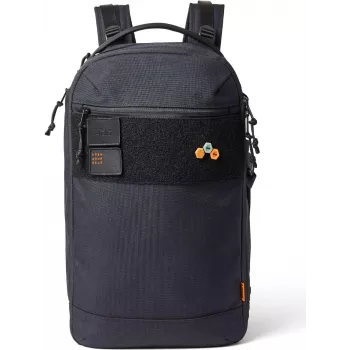 Mochila Urban Armor Gear UAG Premium Tech negra (984176114040)