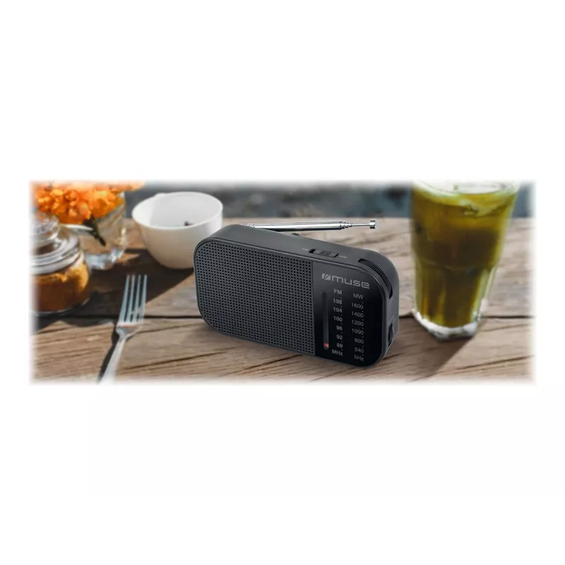Radio portátil Muse M-025 R — MW/FM, negra, a pilas, compacta (32×130×70 mm)