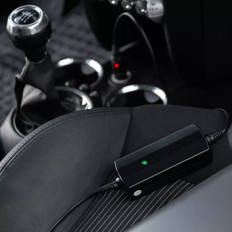 Akyga AK-ND-83 cargador USB-C para coche 65 W, Power Delivery, entrada 12/24 V, salida 5–20 V, 1,8 m