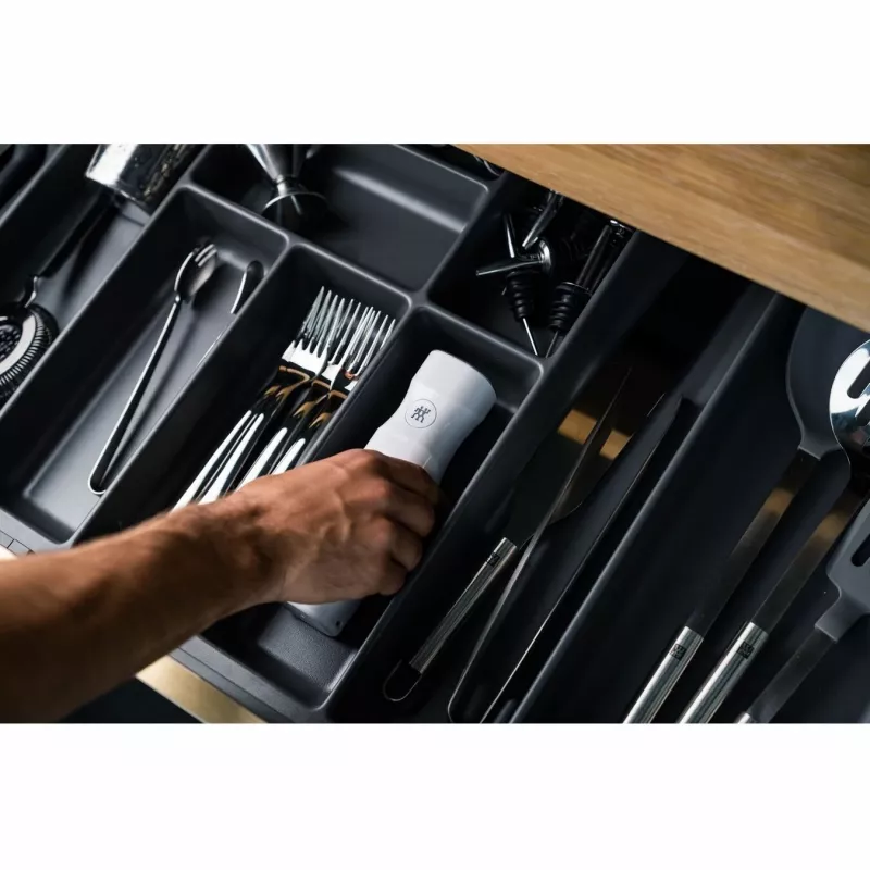 Envasadora al vacío ZWILLING FRESH & SAVE Blanca Bomba, batería 3,7 V, puerto de carga Micro-USB, 190×50×50 mm, 330 g