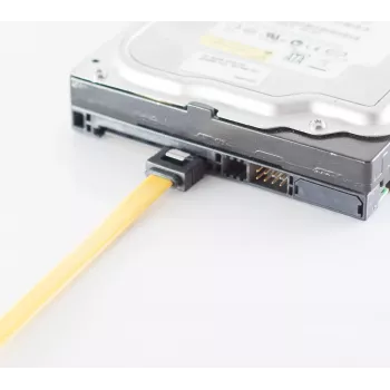 Cable de datos SATA ShiverPeaks BS78246-0.5Y 6 Gb/s, amarillo, 0,5 m