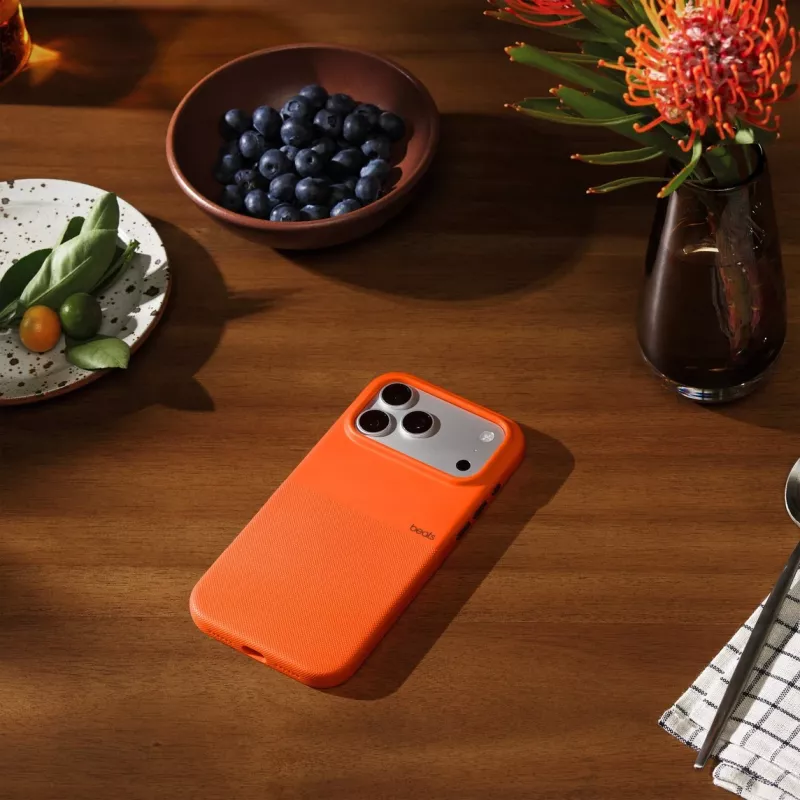 Funda Apple Beats iPhone 17 Pro Max Rugged Case MagSafe Camera Control Orange