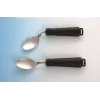 Cuchara flexible para usuarios con discapacidad