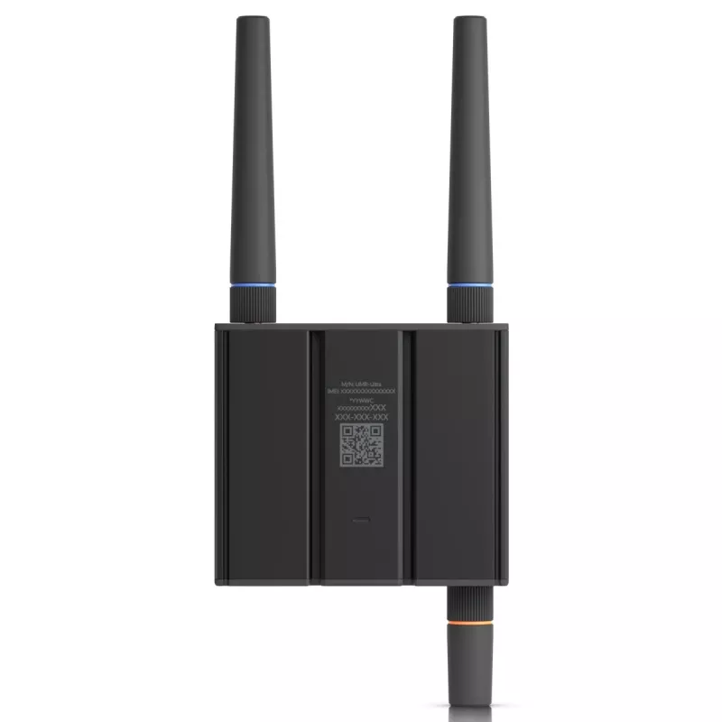 Router de red móvil Ubiquiti UMR-Ultra — 4G LTE, NanoSIM, Wi-Fi 2,4 GHz (802.11g), 2x RJ-45, 3 antenas SMA externas, 5–30 V DC
