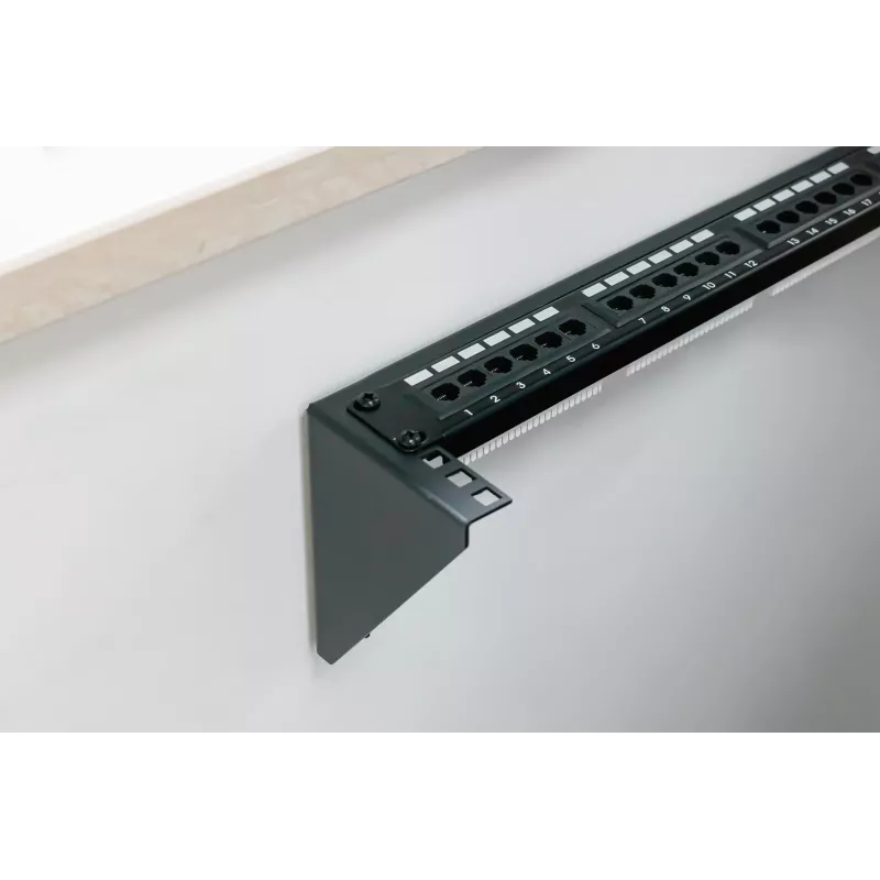 Soporte de montaje en pared para dispositivos de 19 pulgadas Digitus 2U negro