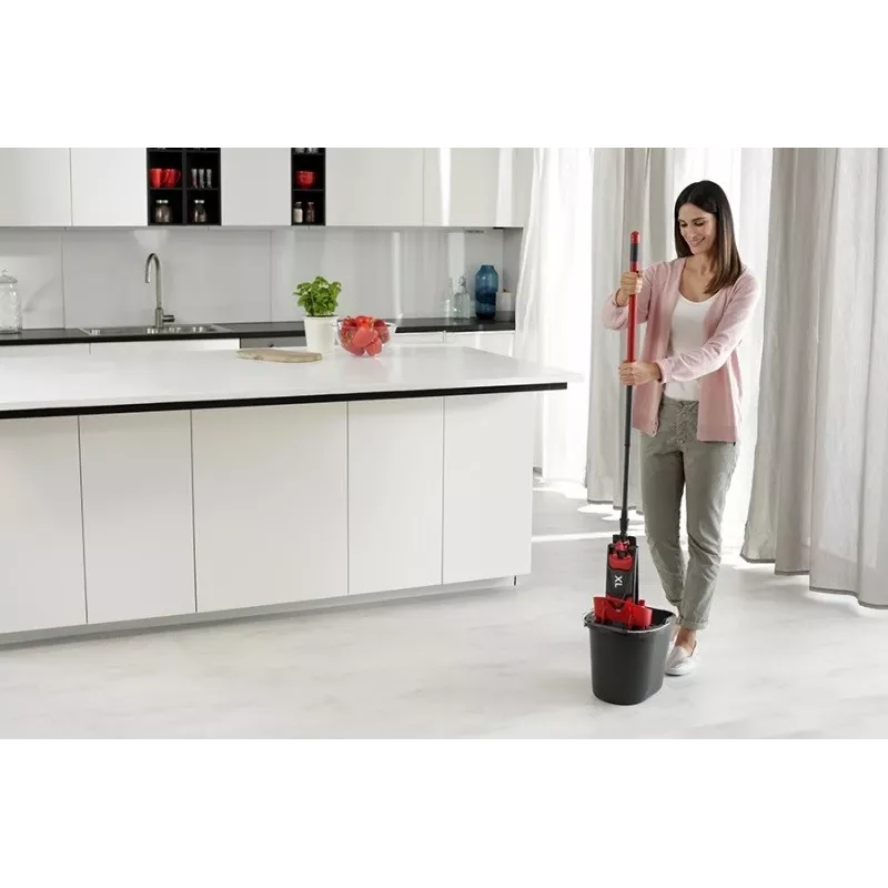 Fregona VILEDA Ultramax XL Box — cabezal giratorio de microfibra 360° lavable, plegable, para suelos duros