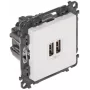 Toma de carga de pared Legrand Valena Life USB modelo LE-753112 con puertos USB integrados
