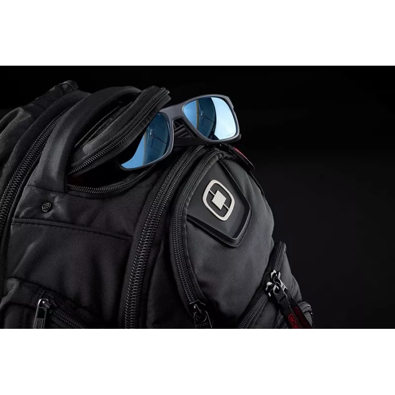 Mochila OGIO RENEGADE RSS BLACK PINDOT P/N: 111071_317