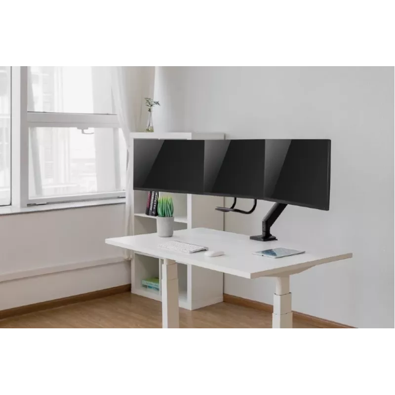 Soporte de escritorio para monitor GEMBIRD MA-DA3-03, 3 brazos, resorte de gas, VESA 75–100x100, soporta 3 pantallas de hasta 27 inch , máx. 18 kg, negro