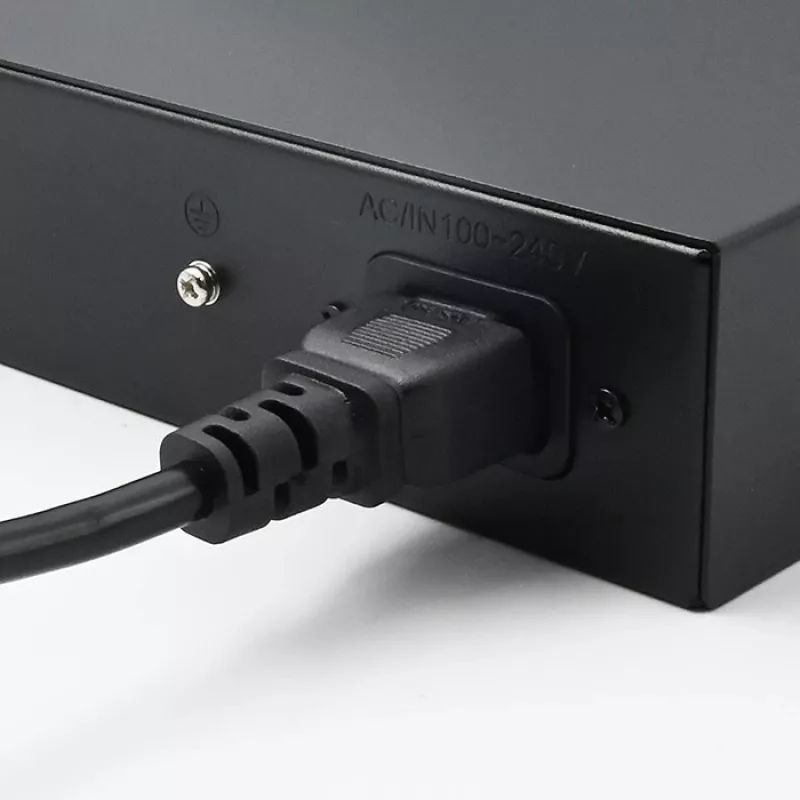 Switch de red QOLTEC Gigabit Ethernet PoE 24xRJ45 2xSFP