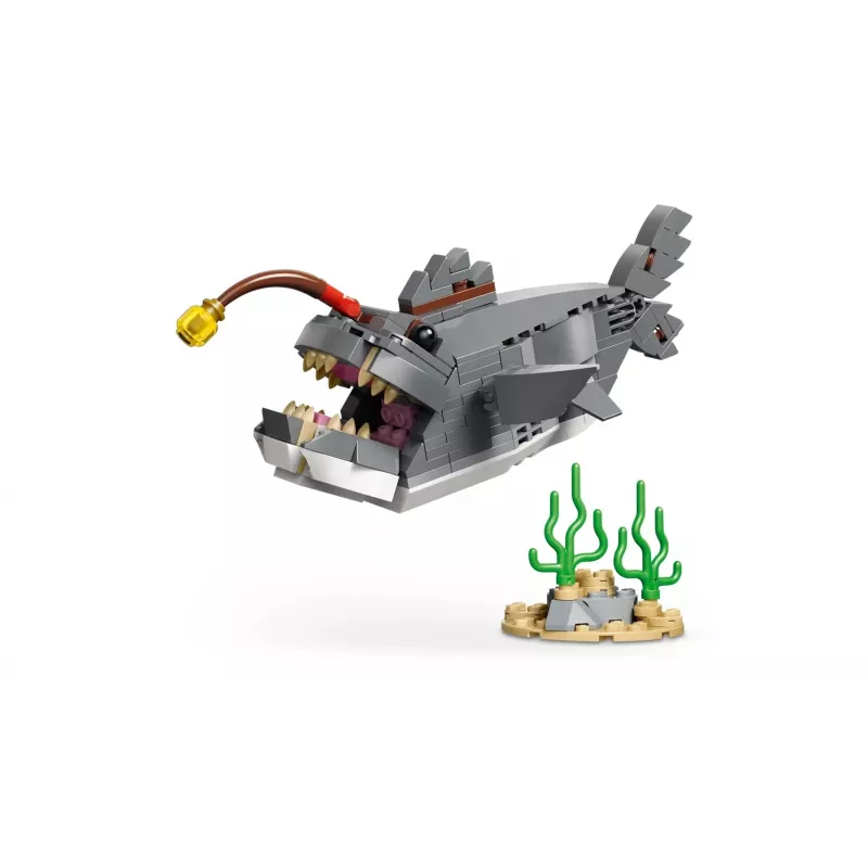 LEGO CREATOR 3 EN 1 31381 Tiburón aterrador con un cofre del tesoro