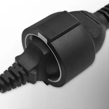 Adaptador de red QOLTEC 53906 IEC 320 C14 a SCHUKO 16A 250V