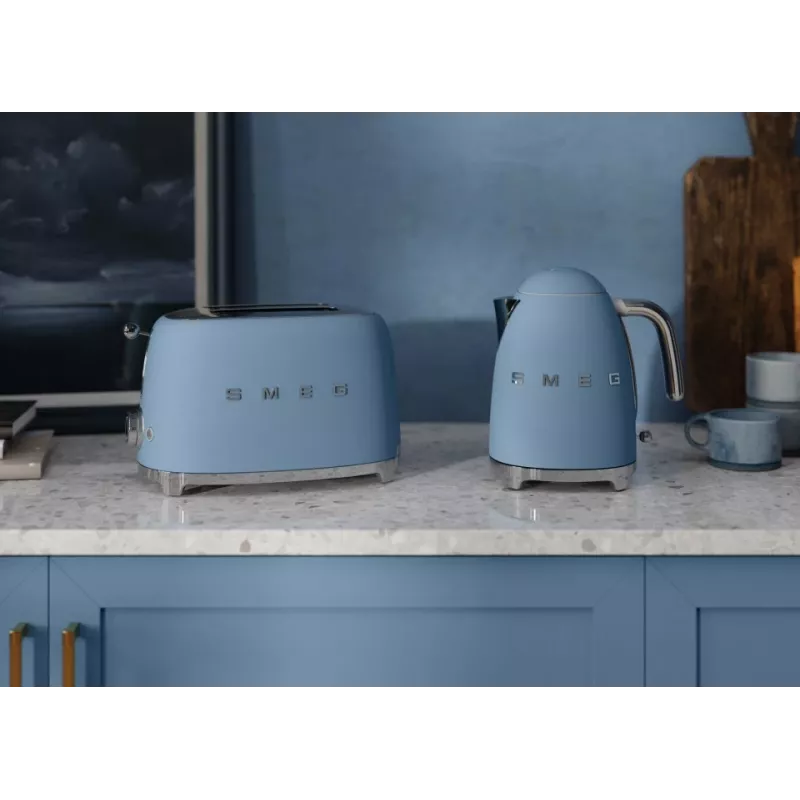 Smeg KLF03SBMEU hervidor 1,7 L 2400 W azul