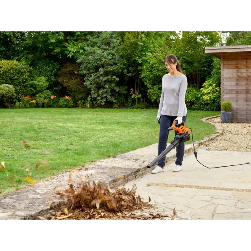 Black & Decker BEBLV300-QS Soplador de hojas