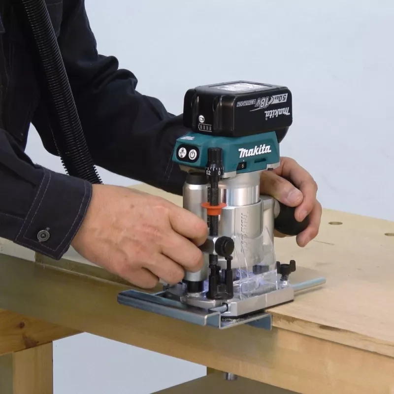 Makita DRT50ZJX2 Fresadora