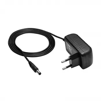Fuente de alimentación universal Akyga AK-TB-11 9 V / 1 A, 9 W, conector de 5,5 x 2,1 mm, 1,5 m