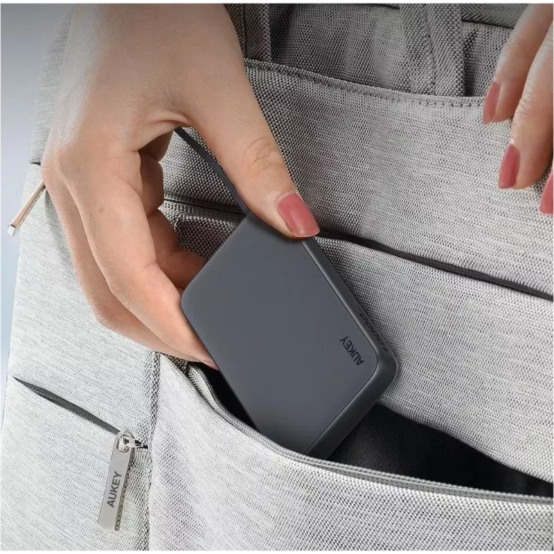 PB-Y53P batería externa 10000mAh 22,5W 4xUSB