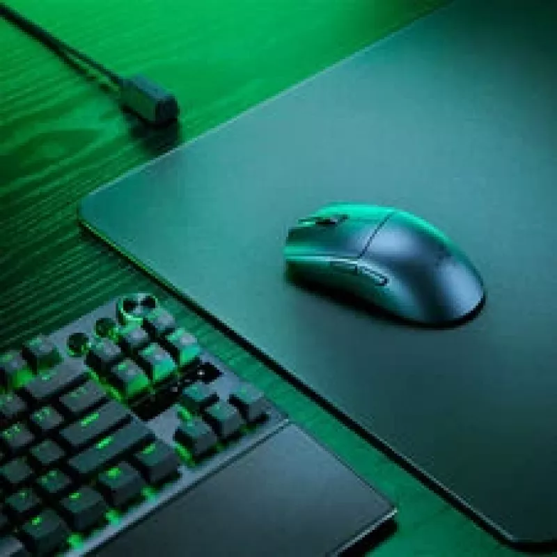 Pack de ratón gaming y alfombrilla Razer Viper V3 Pro + Gigantus M, negro