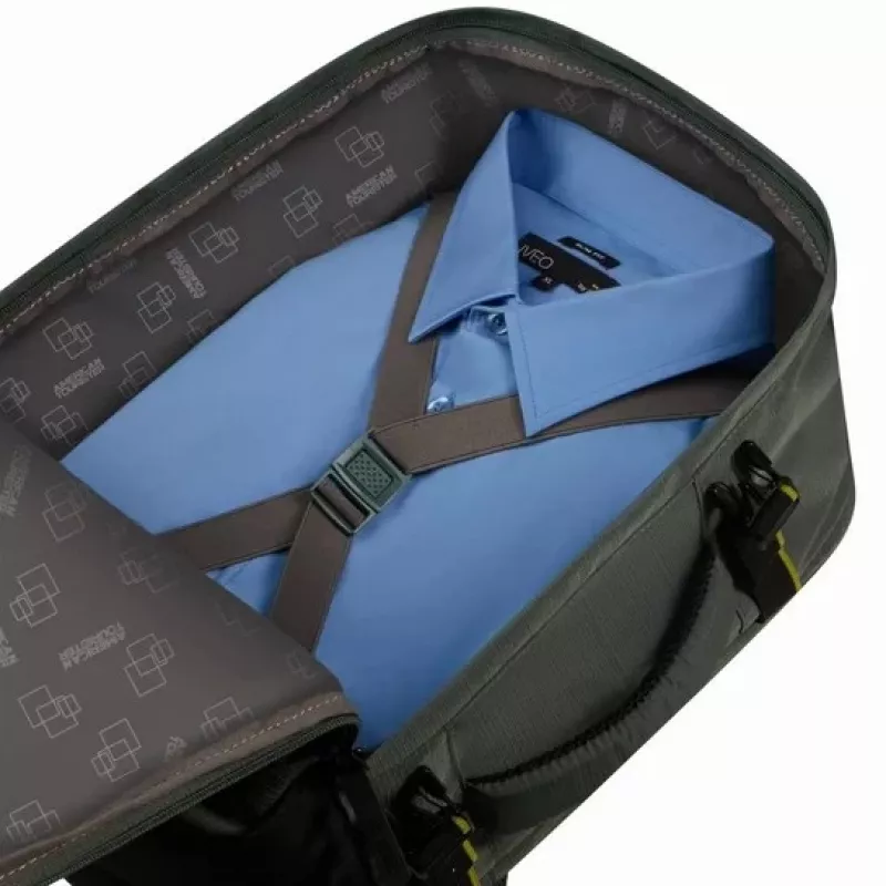 Mochila de cabina American Tourister Take2Cabin MS para Wizz Air - dark forest