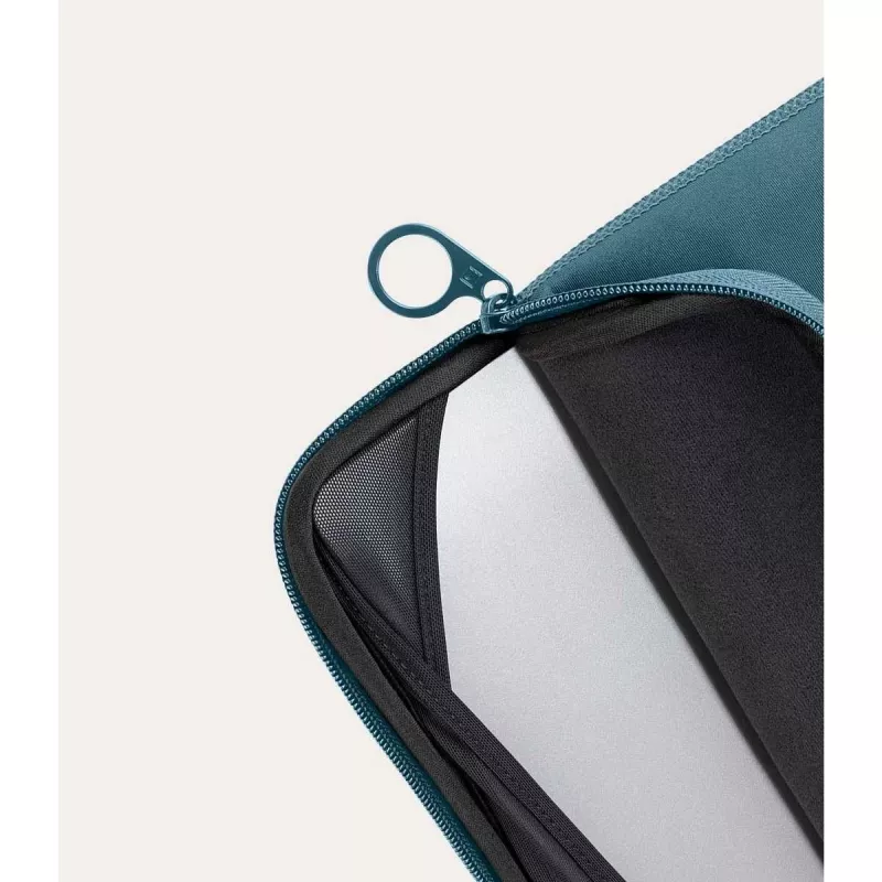 Funda sleeve Tucano Top 14 pulgadas 35,6 cm petróleo monocromático
