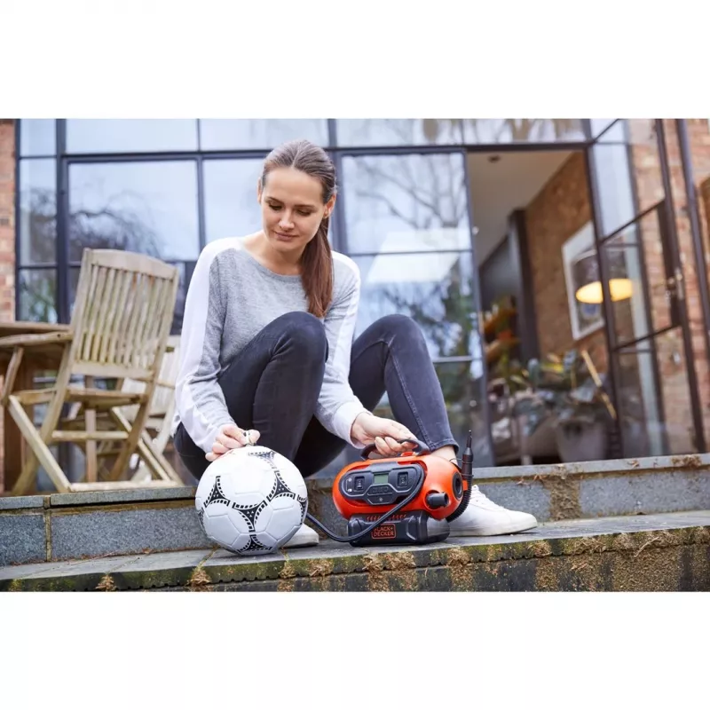 Compresor de aire Black & Decker BDCINF18N-QS 160 l/min CA/mechero