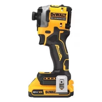 Atornillador de impacto 18v 3 velocidades; 208nm; maletín; 2x2ah