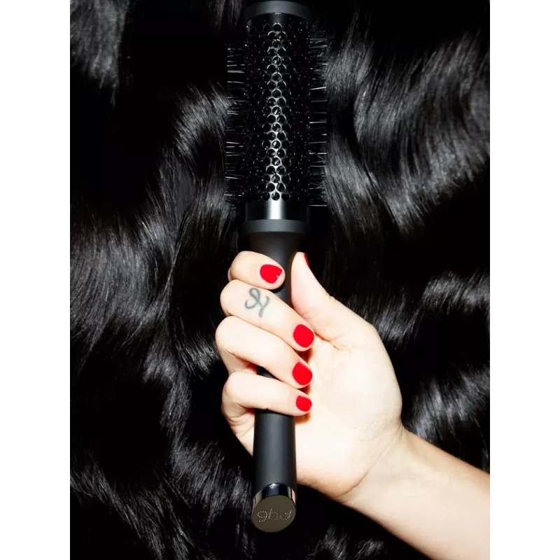 Cepillo de pelo redondo GHD negro