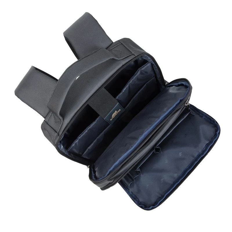 Rivacase 8262 funda para portátil 39,6 cm (15.6) mochila negra