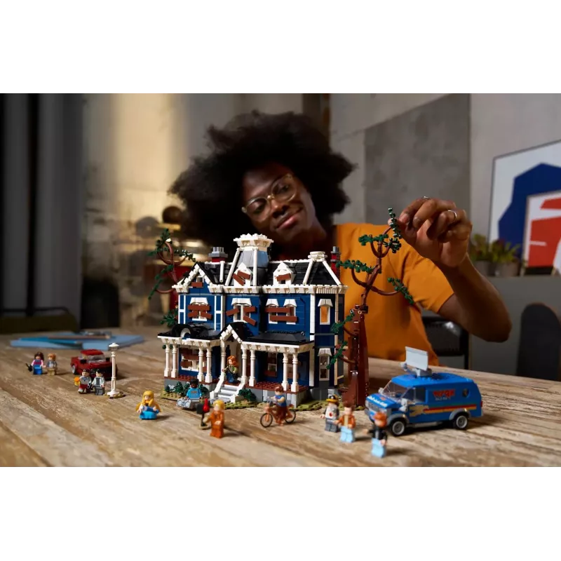 LEGO ICONS 11370 Stranger Things: La casa Creel