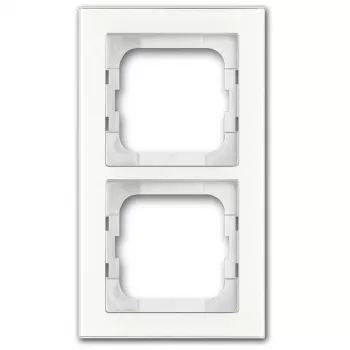 Busch-Jaeger 1754-0-4438. Color del producto: Blanco, Diseño: Sin tornillos, Compatibilidad de marca: Busch-Jaeger. Ancho: 91 mm, Alto: 162 mm, Grosor: 1,1 cm (2C