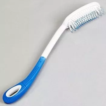 Cepillo para el pelo de mango largo
