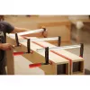 Sargento en F Bessey TPN20B6BE – 20 cm de apertura, cuerpo de aluminio, componentes negros y rojos