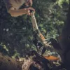 Tijera de podar Fiskars UPX82 yunque — tijera de podar de mano para ramas leñosas, negra/azul/gris