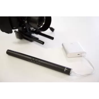 Micrófono direccional digital para cámaras RØDE NTG-4+ — supercardioide, 20–20000 Hz, -32 dB, 200 Ω, Mini-XLR, alimentación por pilas, 22×278 mm, 176 g, negro