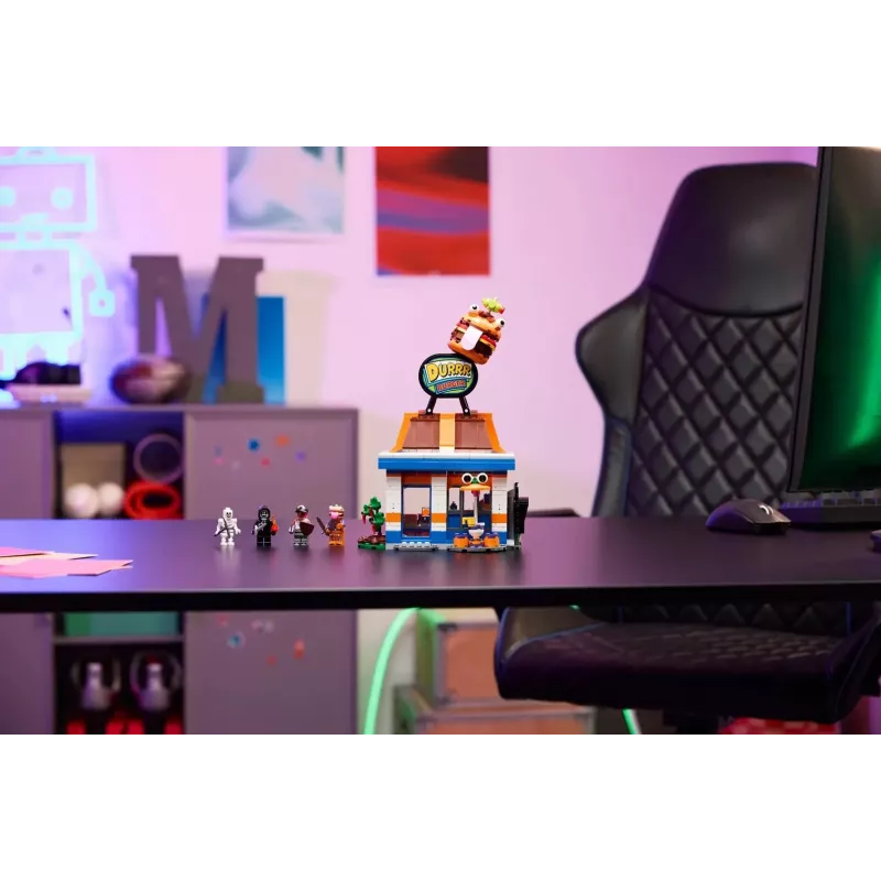 Juguete de construcción LEGO FORTNITE 77076 Set de juego Restaurante Durrr Burger — 546 piezas, 4 minifiguras, 270×180×90 mm