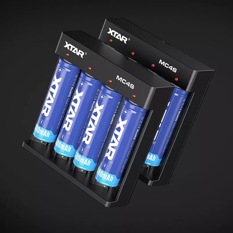 Cargador de baterías XTAR MC4S para pilas cilíndricas Li-ion 18650 / NiMH