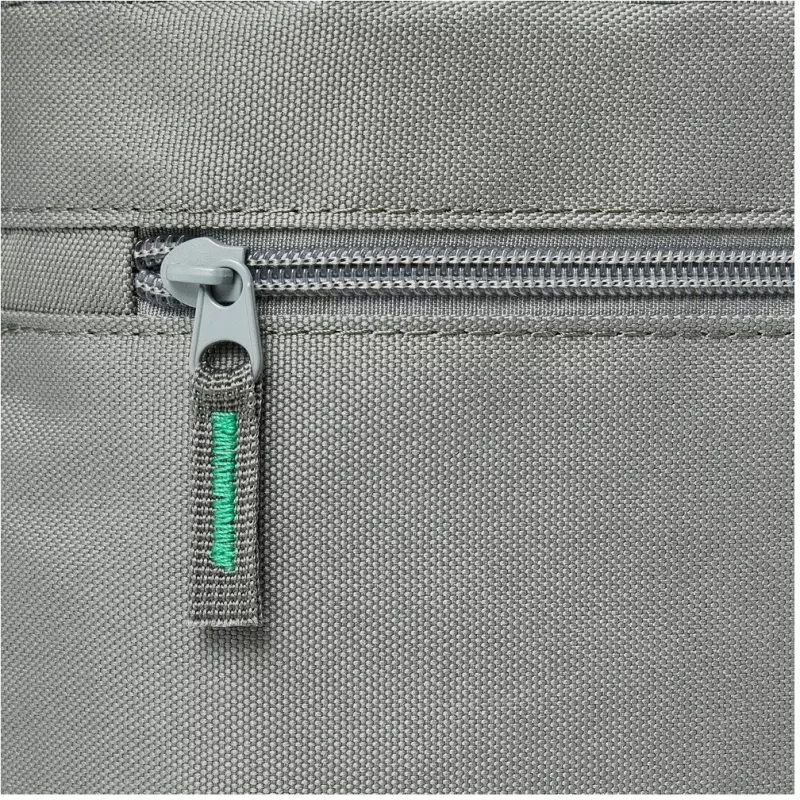 Mochila urbana Rivacase Gremio gris poliéster rPET 280x135x430mm