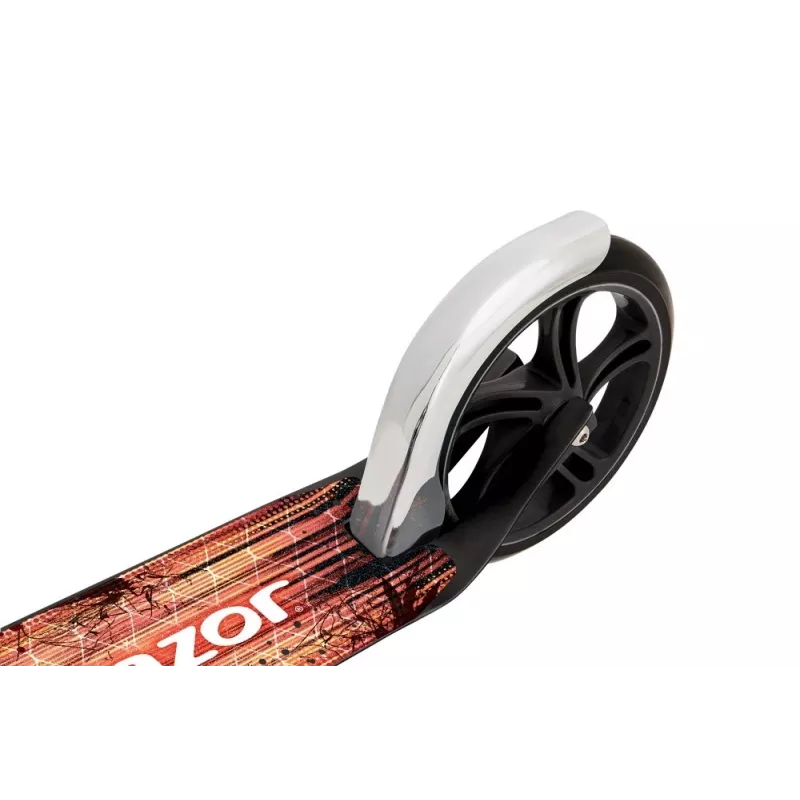 Patinete Razor A5 Lux — aluminio, ruedas de poliuretano de 20 cm, plegable, altura ajustable, carga máx. 100 kg, negro