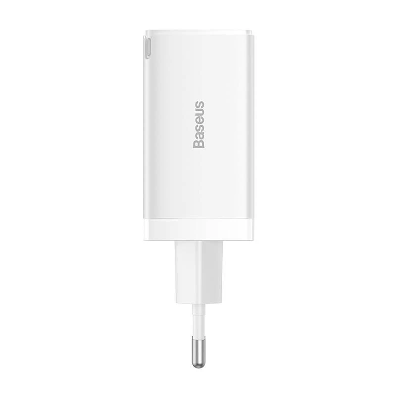 Cargador de pared Baseus GaN5 Pro 65W — USB + 2×USB-C (QC3.0, PD3.0) con cable USB-C de 1m, blanco