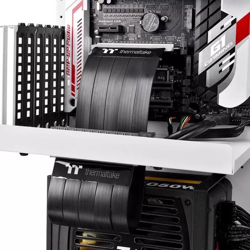 Thermaltake AC-045-CN1OTN-C1 Tarjetas/adaptadores de interfaz internos PCIe