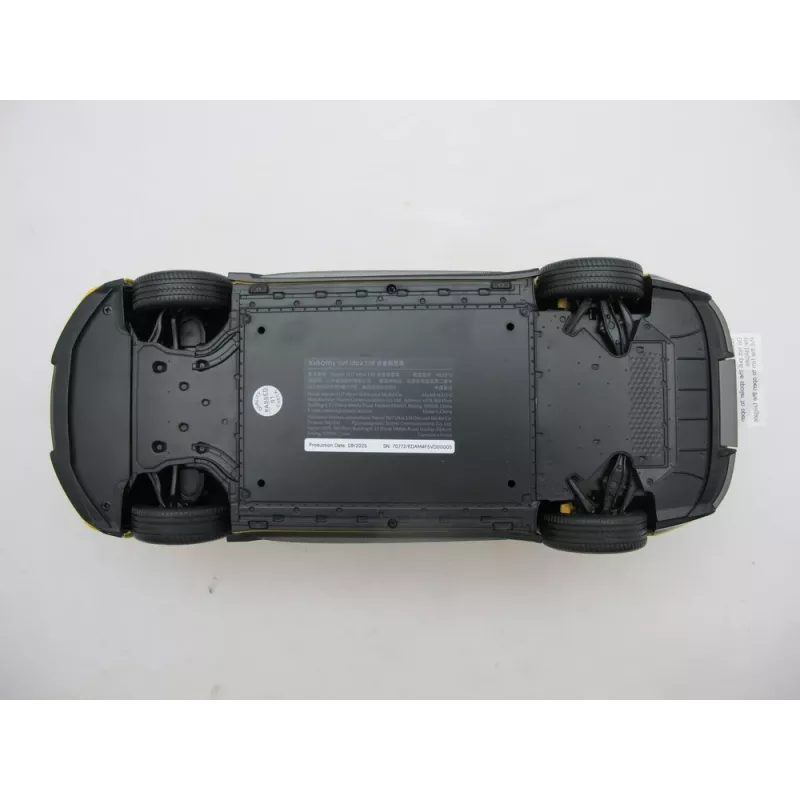 Modelo de coche clásico Xiaomi BHR08KQGL premontado a escala 1:18 — 284×110×82,5 mm