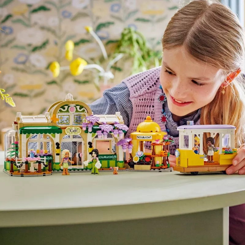Set LEGO FRIENDS 42671 Cafetería de plantas y floristería, set de juego con funciones de cafetería y floristería