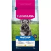 Comida seca para perros EUKANUBA Mature Small Chicken 3 kg — para perros adultos de razas pequeñas