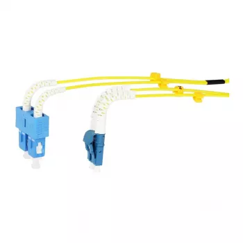 Synergy 21 Cable de parcheo de fibra óptica de 2 fibras 0,5 m LC-SC 9/125 µm OS2 AD 2 mm funda flexible de protección contra dobleces - Fibra monomodo - 0,5 m