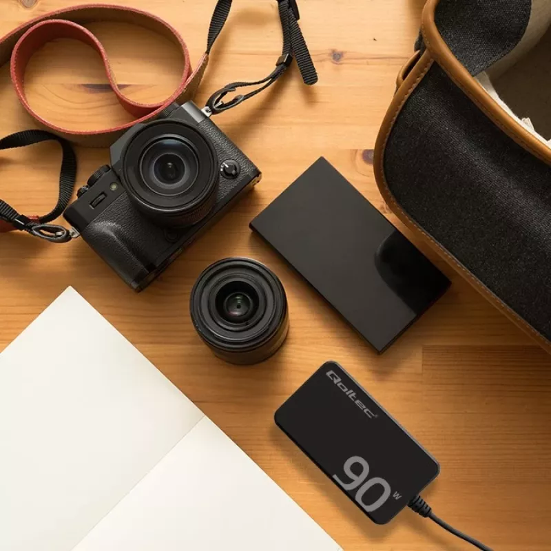 Cargador de pared Qoltec 90W GaN Super Fast SLIM | XP | 5-20V | 4,5A | USB-C 3.1 | portátil | MacBook | smartphone | + cable