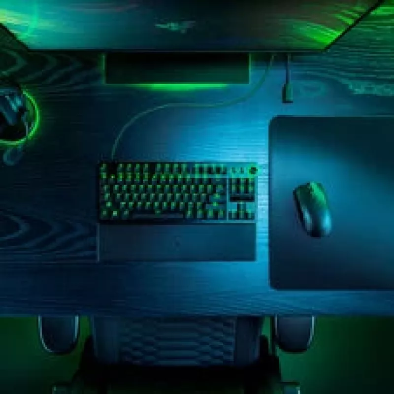 Pack de ratón gaming y alfombrilla Razer Viper V3 Pro + Gigantus M, negro
