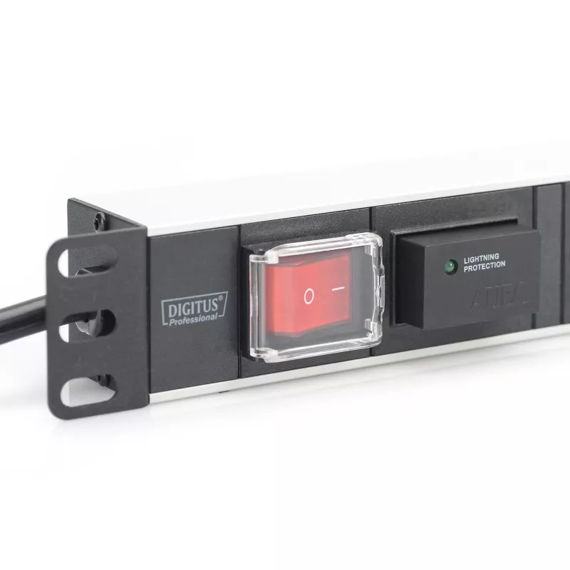 Regleta de enchufes de aluminio Digitus con interruptor, 7 tomas de seguridad, cable de 2 m con protección contra sobretensiones